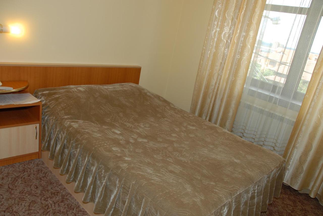 Pensiunea Turistica Europa Drobeta Turnu Severin Room photo